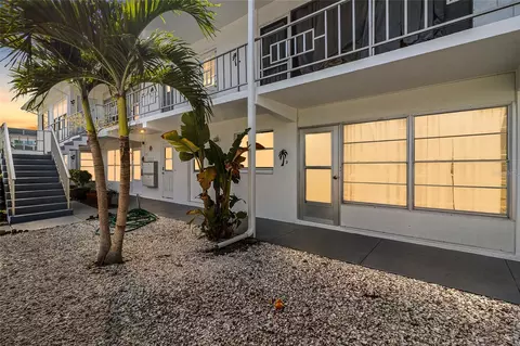 1221 Drew St #B3, Clearwater, FL 33755