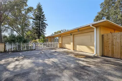 2228 NE Coachman Rd, Clearwater, FL 33765