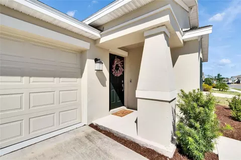 Exterior - 272 Pershing St, Bartow, FL 33830 photo 3 of 8