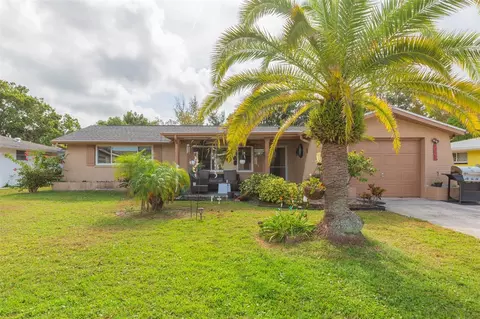 7906 Cherrytree Ln, New Port Richey, FL 34653