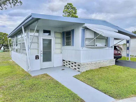 9790 66th St N #105, Pinellas Park, FL 33782