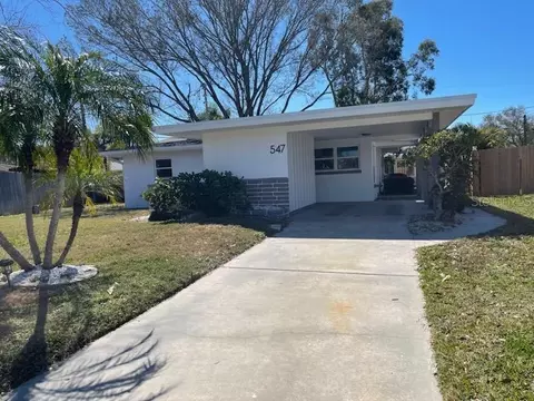 547 Trade Winds Dr, Dunedin, FL 34698