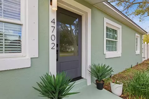 4702 W Bay View Ave, Tampa, FL 33611