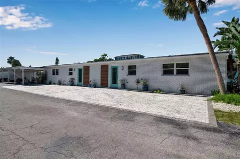 713 Saint Judes Dr S #2, Longboat Key, FL 34228