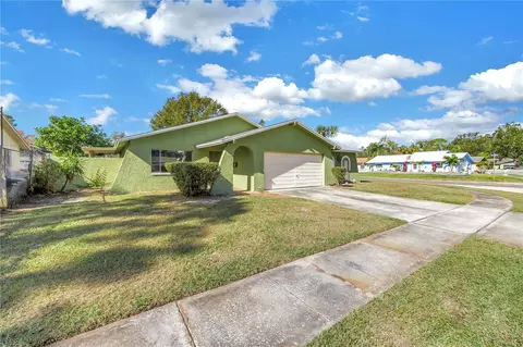 9930 68th St N, Pinellas Park, FL 33782