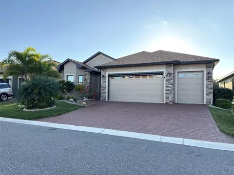 1142 Sawgrass Dr, Winter Haven, FL 33884