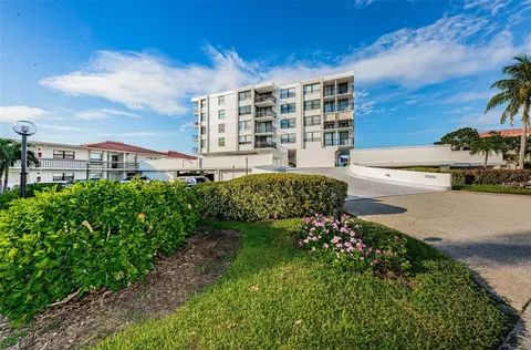 6210 Sun Blvd #408, Saint Petersburg, FL 33715