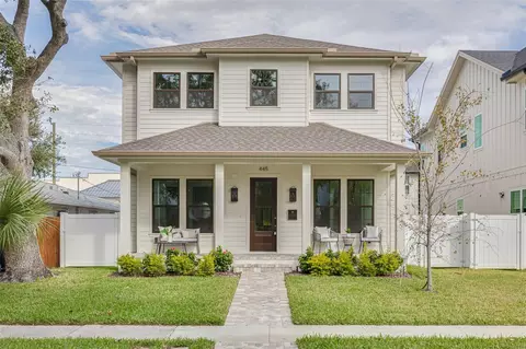 445 36th Ave N, Saint Petersburg, FL 33704