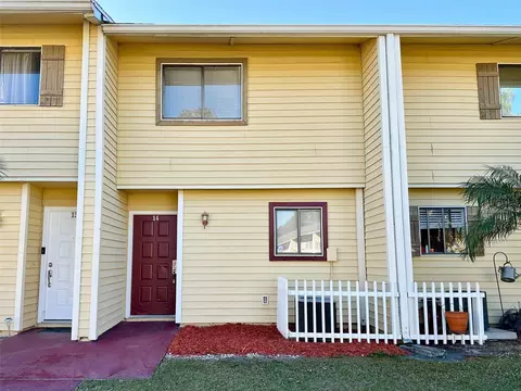 22701 Watersedge Blvd #14, Land O Lakes, FL 34639