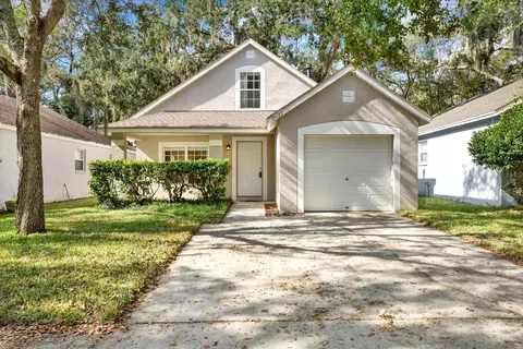 15122 Deer Meadow Dr, Lutz, FL 33559