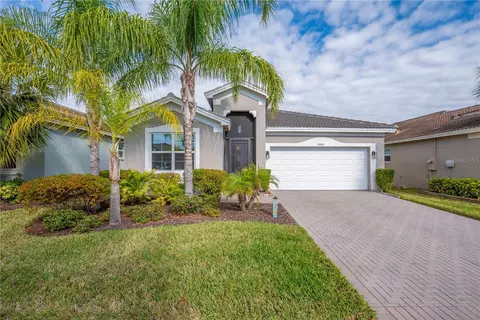 15433 Santa Pola Dr, Wimauma, FL 33598