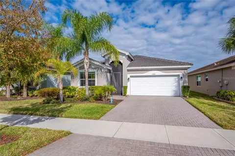 15433 Santa Pola Dr, Wimauma, FL 33598