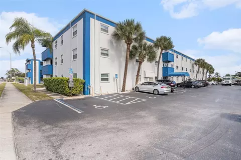 350 79th Ave N #132, Saint Petersburg, FL 33702