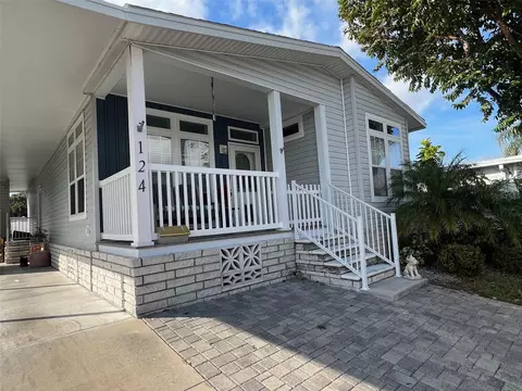 124 Pindo Palm St W, Largo, FL 33770