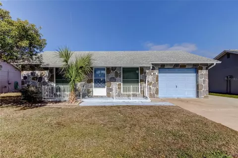 7905 Putnam Cir, New Port Richey, FL 34655