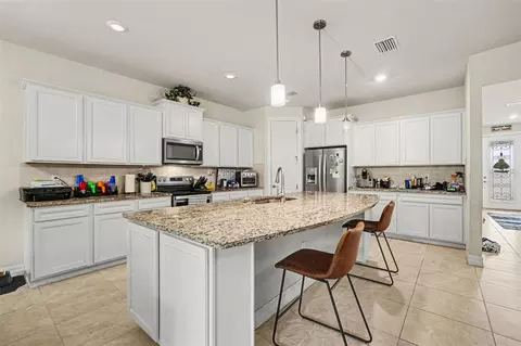 Kitchen - 12593 Palapa Loop, Spring Hill, FL 34610 photo 2 of 4