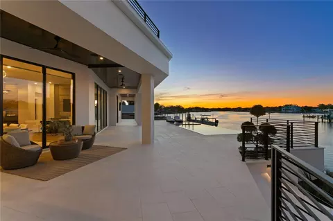 1075 31st Ter NE, Saint Petersburg, FL 33704