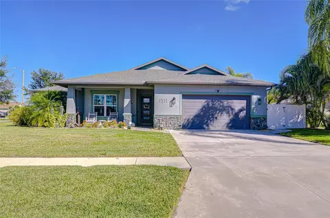 1511 Oracle Dr, Sun City Center, FL 33573
