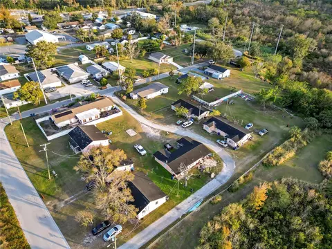 301 SW 3rd Ter, Mulberry, FL 33860