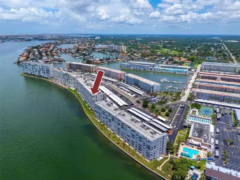 5980 Shore Blvd S #701, Gulfport, FL 33707