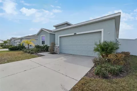 7139 Steer Blade Dr, Zephyrhills, FL 33541