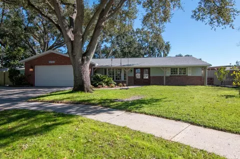 1960 Blue Heron Way, Palm Harbor, FL 34683