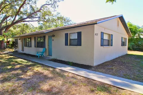 427 6th Ave NE, Largo, FL 33770
