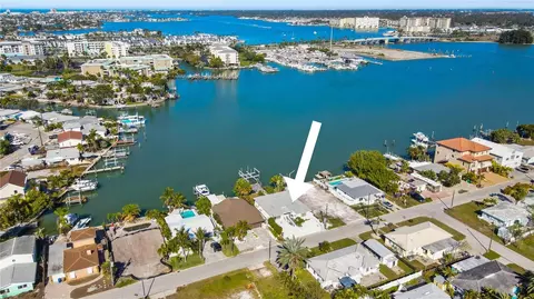 244 145th Ave E, Madeira Beach, FL 33708