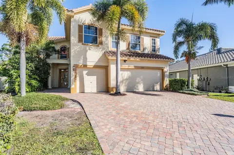8685 Bayou Way N, Pinellas Park, FL 33782