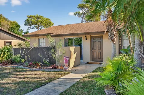9883 88th Way, Seminole, FL 33777