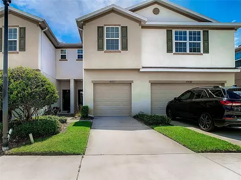 4907 White Sanderling Ct, Tampa, FL 33619