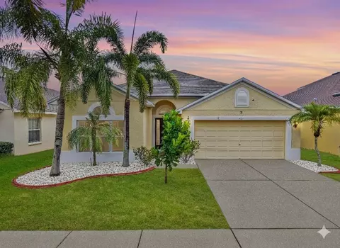 427 Stone Briar Dr, Ruskin, FL 33570