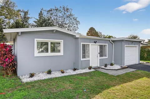 1913 Ridgewood Dr, Clearwater, FL 33763