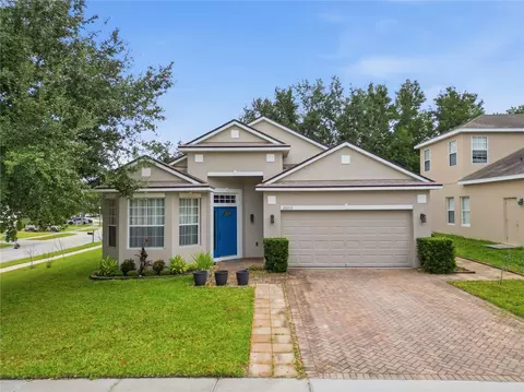 26016 Singing Lark Ct, Leesburg, FL 34748