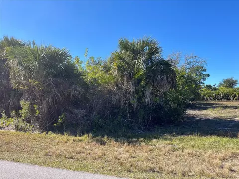 9546 Melody Cir, Port Charlotte, FL 33981