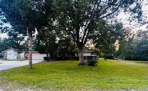 37252 Hilltop Dr, Zephyrhills, FL 33541