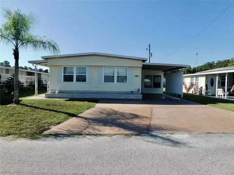 37024 8th Ave, Zephyrhills, FL 33542