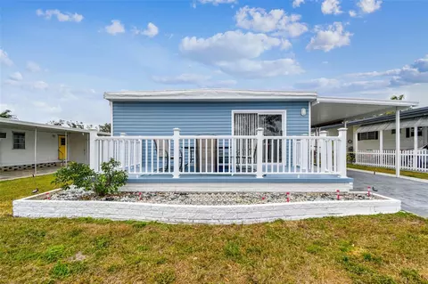 12651 Seminole Blvd #2C, Largo, FL 33778