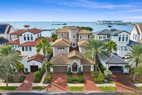 5905 Beacon Shores St, Tampa, FL 33616