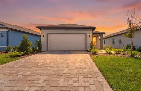 Exterior - 15013 Sunbeam St, Parrish, FL 34219 photo 4 of 5
