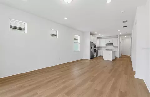 Living - 15013 Sunbeam St, Parrish, FL 34219 photo 4 of 4