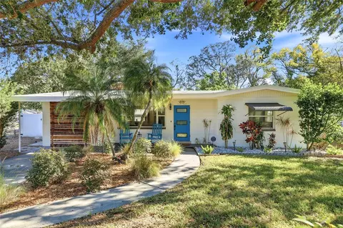 2102 W Kirby Cir, Tampa, FL 33604