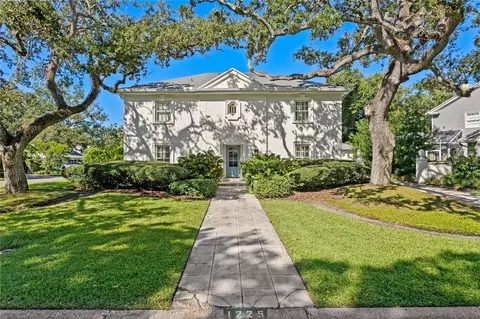 1225 S Roxmere Rd, Tampa, FL 33629