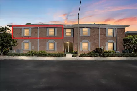 3910 37th St S #39, Saint Petersburg, FL 33711