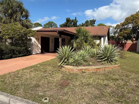 2068 Sunset Grove Ln, Clearwater, FL 33765
