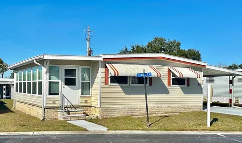 9790 66th St N #69, Pinellas Park, FL 33782