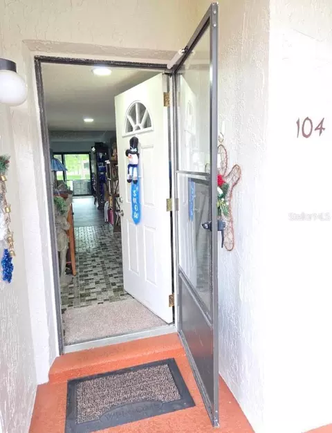 7614 Radcliffe Cir #104B, Port Richey, FL 34668