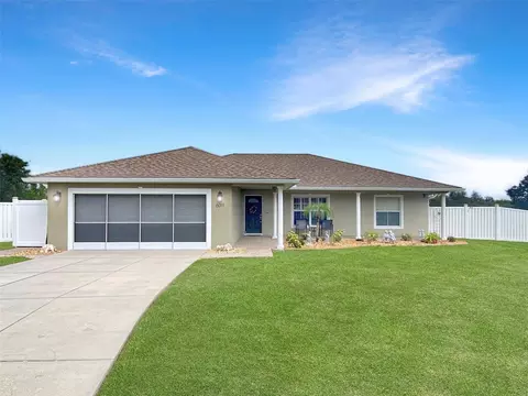 6011 Country Walk Ln, Winter Haven, FL 33880