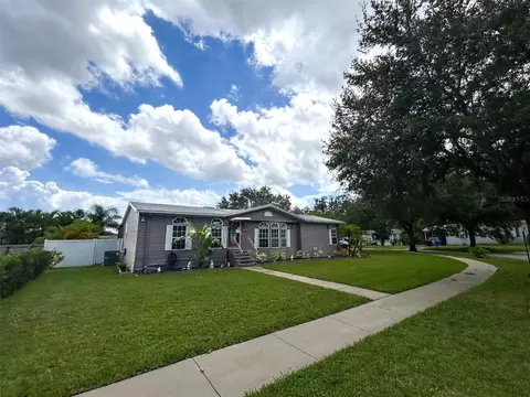 10423 Goshawk Dr, Riverview, FL 33578