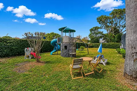 Exterior - 14178 Pullman Dr, Spring Hill, FL 34609 photo 11 of 12